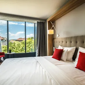 Otel Up, Budapeşte